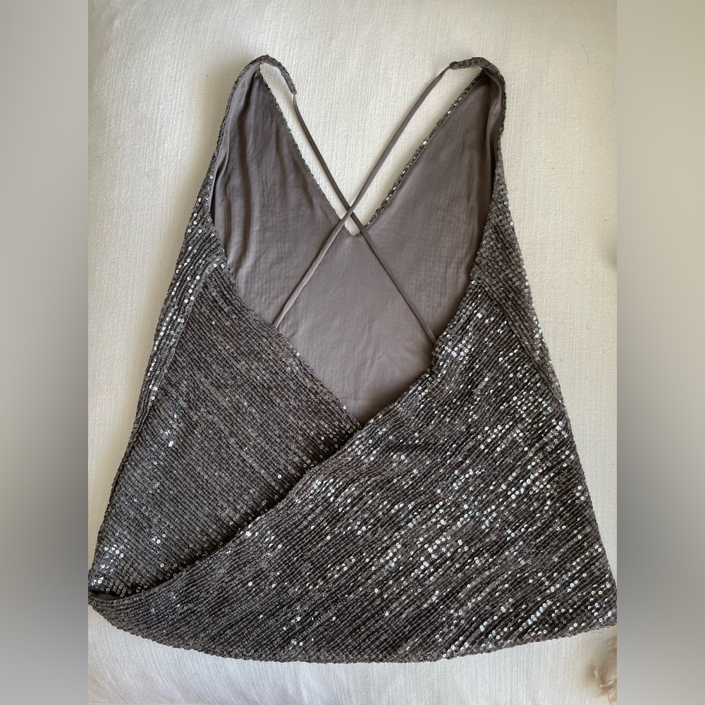 Express Sequence Top / Crisscross Back - image 2